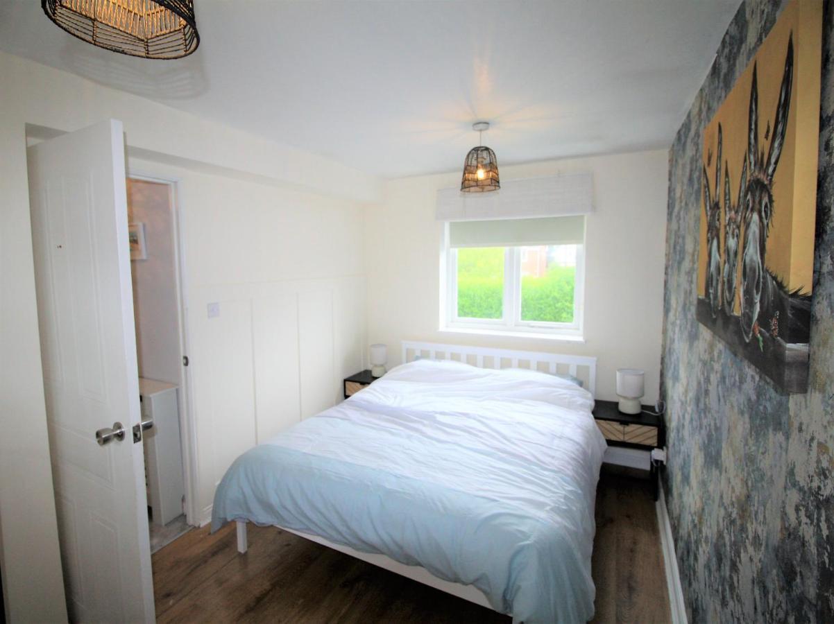 Doncaster - Warmsworth - Great Customer Feedback - 3 Bed Detached House - Private Garden & Parking Plus Garage - Quiet Cul De Sac Location - Dog Friendly - Fast Wifi - Close To Motorway Access מראה חיצוני תמונה